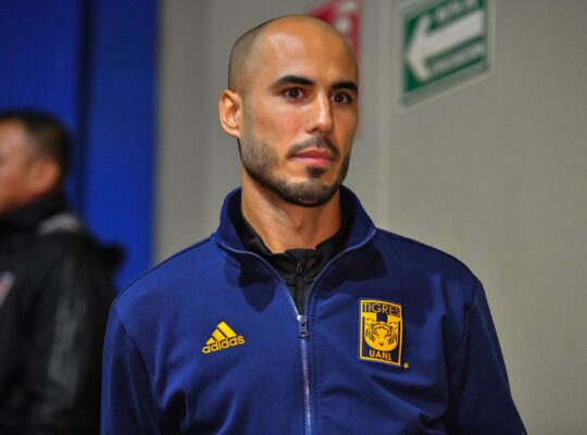 Guido Pizarro lesionado antes del Clásico Regio 135. FOTO: ClubTigres